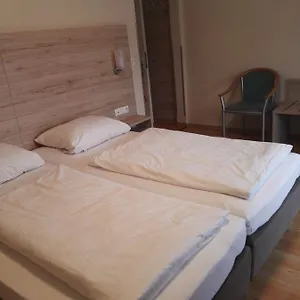 Momm Hotel Brunnthal